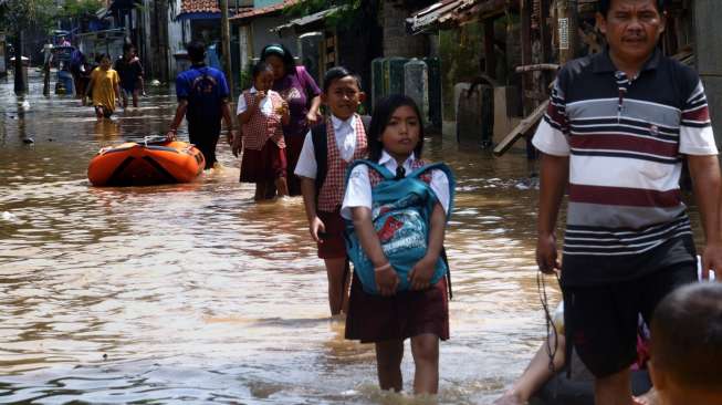 2 Tewas dan 24 Ribu Jiwa Terdampak Banjir Bandung