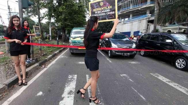 Menyadarkan masyarakat agar selalu tertib dalam berlalu lintas. 