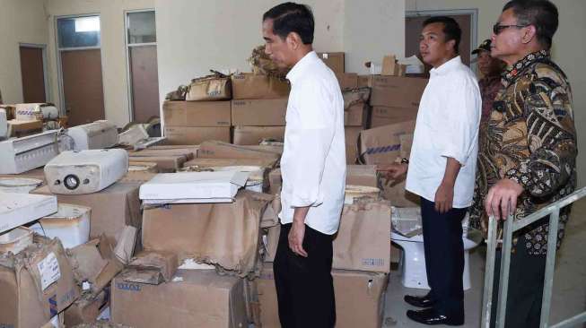 Jokowi Tinjau Proyek Mangkrak Hambalang