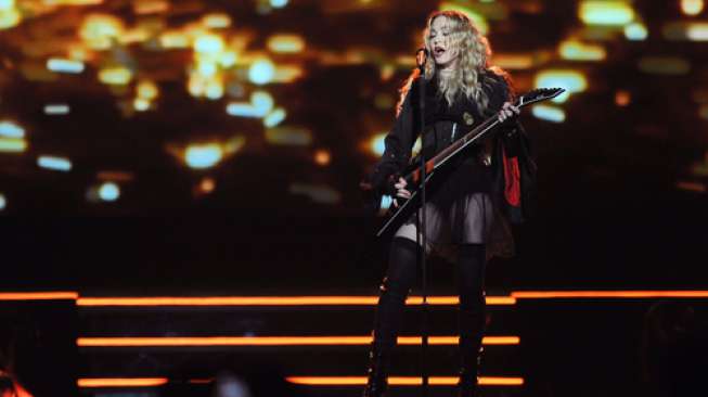 Madonna Protes Fotonya yang Menampakkan Puting Dihapus, Ini Jawaban Instagram