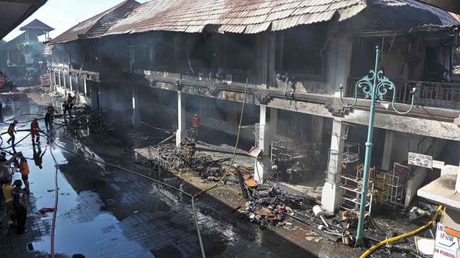 Kebakaran pasar kerajinan di kawasan wisata tersebut terjadi sekitar pukul 05.00 WITA.