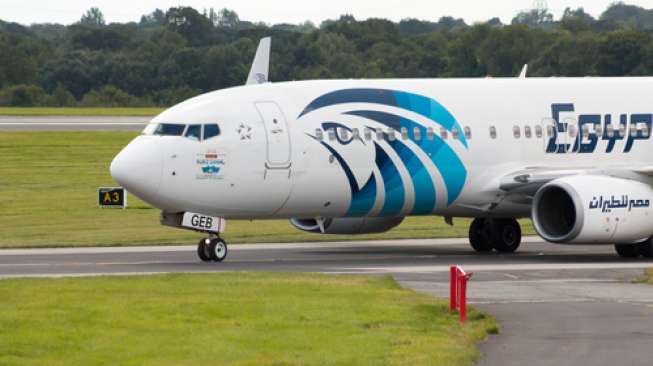 Orang Bersenjata Bajak Pesawat Egyptair, Paksa Mendarat di Siprus