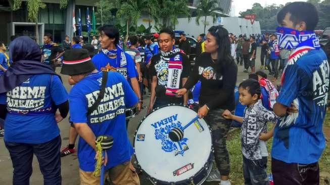 Rela Pergi dari Jatim dan Jateng Demi Dukung Arema Main di GBK