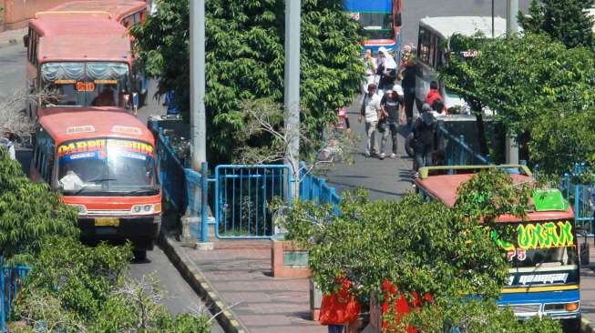 Angkutan umum Metro Mini Jakarta