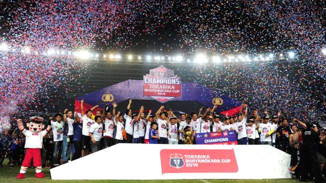 Momen Juara Arema Cronus