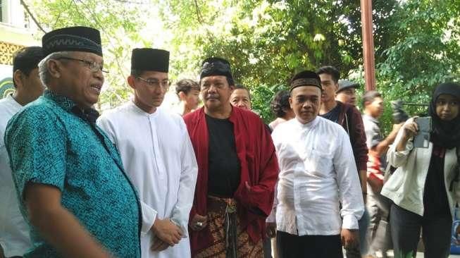 Jelang Pilkada, Sandiaga Uno Ziarah ke Makam Pangeran Jayakarta