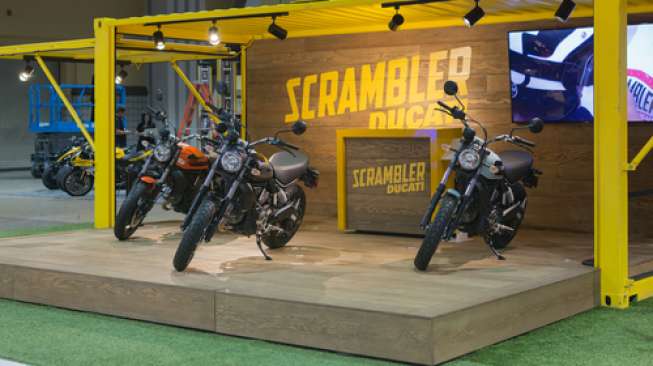 Jajaran sepeda motor Ducati Scrambler dipamerkan di Amerika Serikat pada November 2015 lalu (Shutterstock).