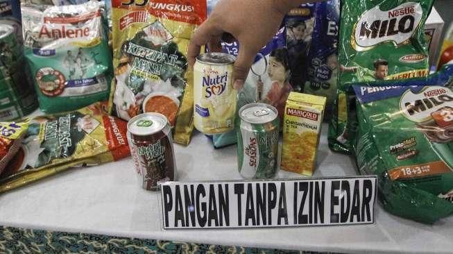 Menyita  4.557.939 buah produk pangan ilegal dengan nilai keekonomian mencapai lebih dari 18 miliar rupiah.    