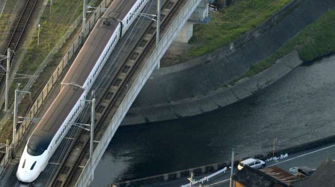 Dampak Gempa 6 Skala Ritcher (SR) yang mengguncang Perfektur Kumamoto, Pulau Kyushu, Jepang bagian barat daya pada Kamis (14/4). (Reuters/Kyodo)