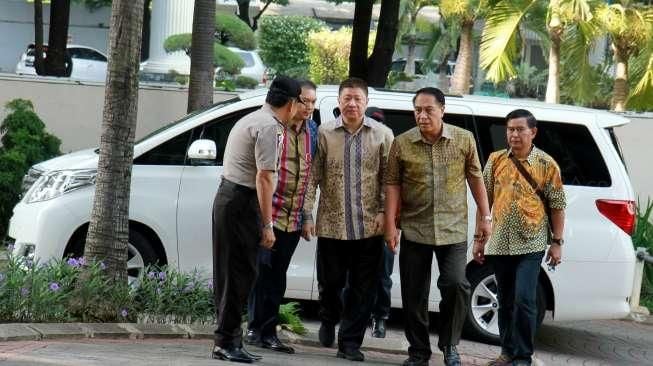 Bos Agung Sedayu Group, Sugianto Kusuma alias Aguan, kembali diperiksa KPK, di Jakarta, Selasa (19/4/2016). [Suara.com/Oke Atmaja]