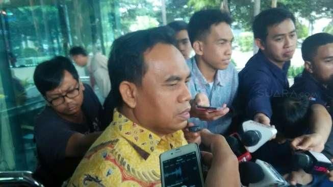 Kejadian Lucu Saat Kejar Anak Buah Ahok Usai Diperiksa KPK