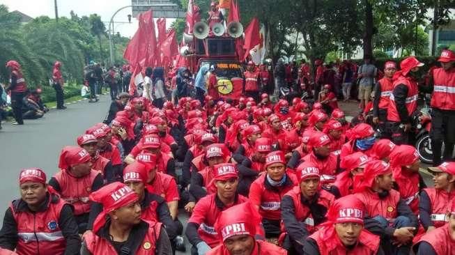 Buruh Klaim Reklamasi Teluk Jakarta Ancam Nelayan dan Lingkungan