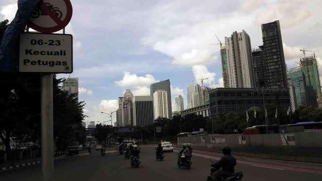 Sepeda Motor Dilarang Lewat Sudirman