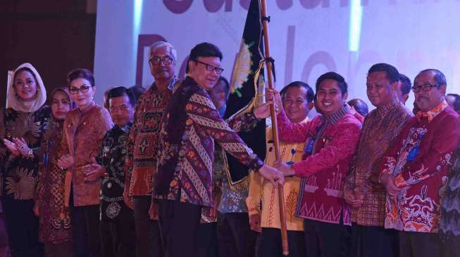 JK Hadiri Pengukuhan Pengurus APKASI