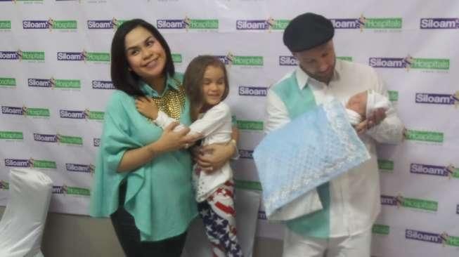 Melaney Ricardo Pilih Melahirkan 3 Mei karena Hari Pernikahan