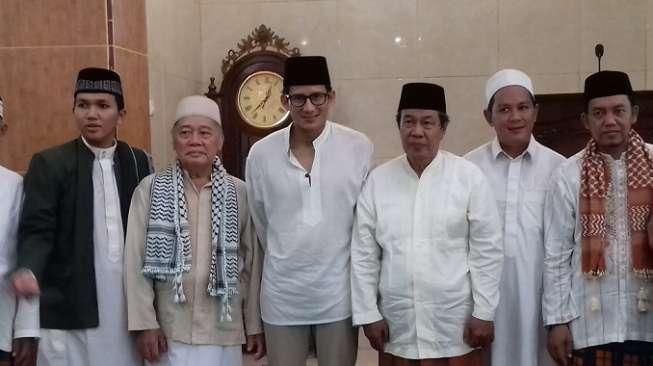 Minta Dukungan Jamaah Salat Jumat, Sandiaga Curhat Pernah di-PHK