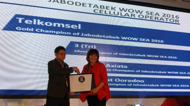 Telkomsel Raih WOW Service Excellence Award 2016