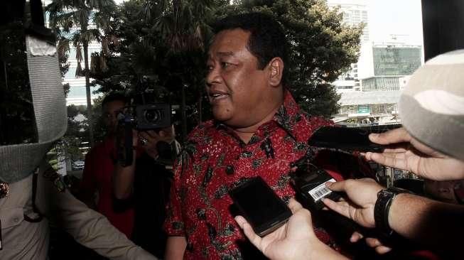 DPRD Cibir Anies yang Mau Resmikan Gerai Ikan Cupang Ok Oce