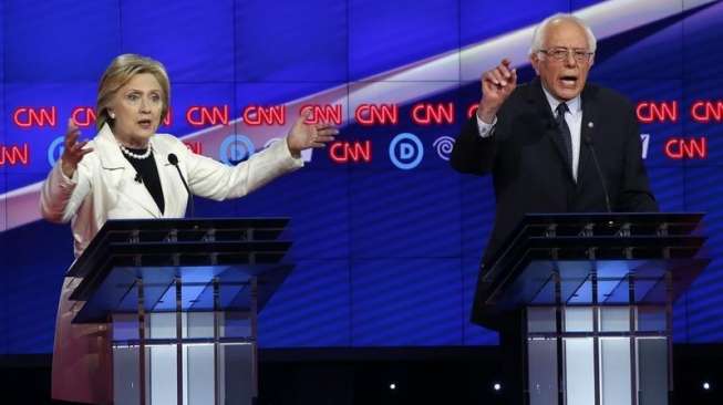 Ditempel Ketat Sanders, Clinton Belum Bisa Fokus Lawan Trump