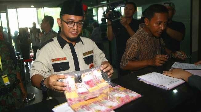 Laporkan Uang Densus 88 ke KPK