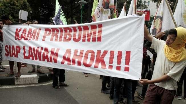 Aksi Turunkan Ahok