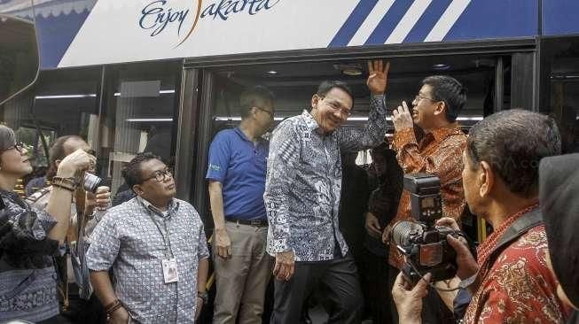 Ahok Luncurkan Transjakarta Khusus Wisata