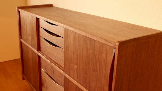 Tips Agar Furnitur Kayu Bebas dari Jamur dan Lumut