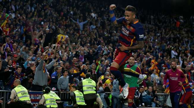 Pemain Barcelona, Neymar, rayakan keberhasilan golnya ke gawang Sevilla [Reuters]