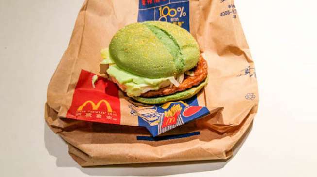 Burger Khusus Untuk Penggemar "Angry Bird"