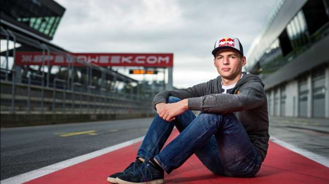 Red Bull Ketar-ketir, Max Verstappen Bakal Dibajak Mercedes?