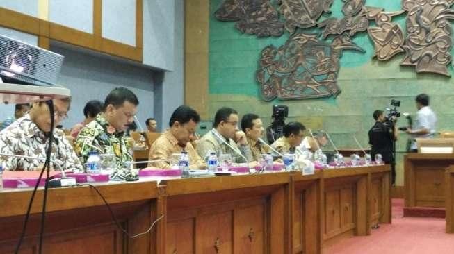 Komisi X DPR Gelar Rapat Kerja Bersama Kemdikbud