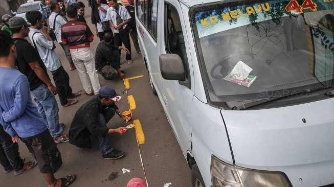 Sebagai solusi antara pengemudi angkot dengan petugas DLLAJ Perhubungan.