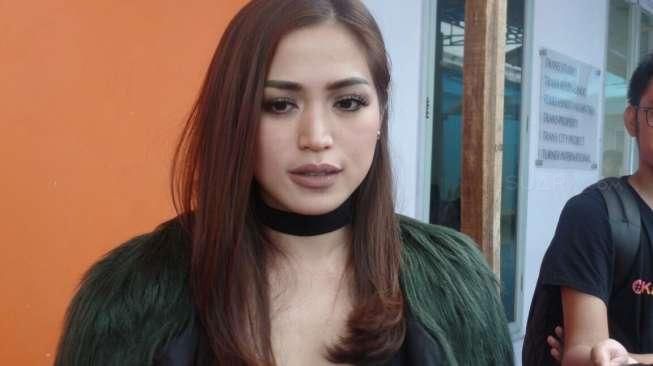 Jessica Iskandar Pertimbangkan Rujuk?