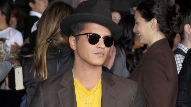 Bruno Mars at the Los Angeles premiere of 'The Twilight Saga: Breaking Dawn Part 1' held at the Nokia Theatre L.A. Live in Los Angeles, USA on November 14, 2011.