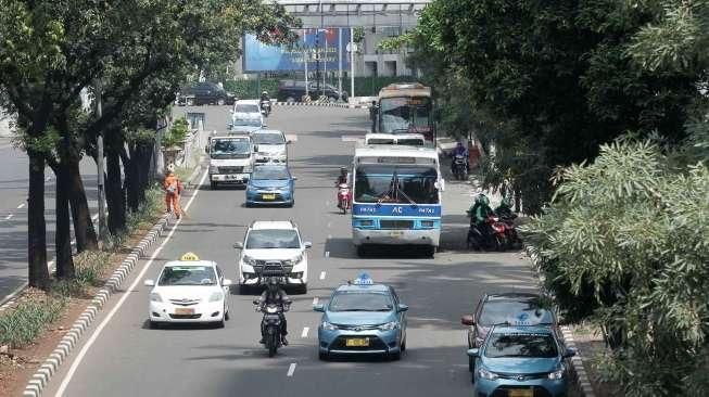 Besok, Sistem Ganjil Genap Resmi Berlaku