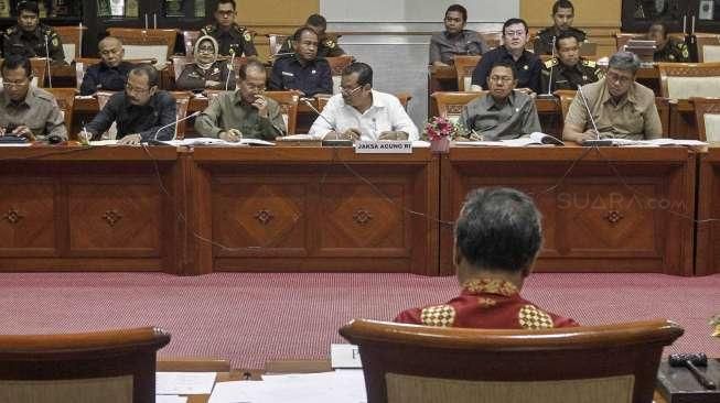 Jaksa Agung Hadiri Raker Komisi III