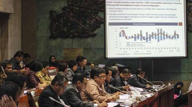 Pembahasan Asumsi Dasar APBN-P 2016
