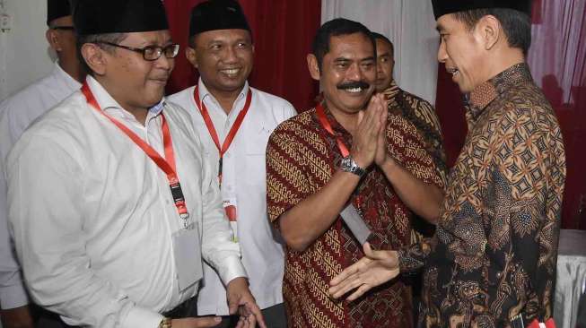 Hasto Kristiyanto Tersangka Pasca Pemecatan Jokowi, Loyalis Anies Ingat Kembali Soal Hati-hati dengan Raja Jawa