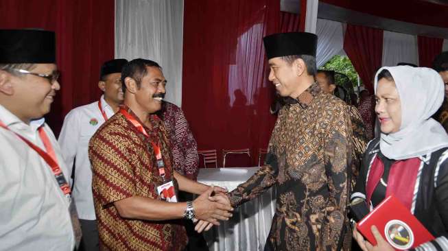 Sejumlah tokoh nasional dan petinggi partai politik hadir dalam peringatan tersebut.