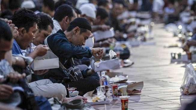 Hiks! Tak Ada Buka Puasa Gratis di Masjid Istiqlal Selama Ramadan 2021