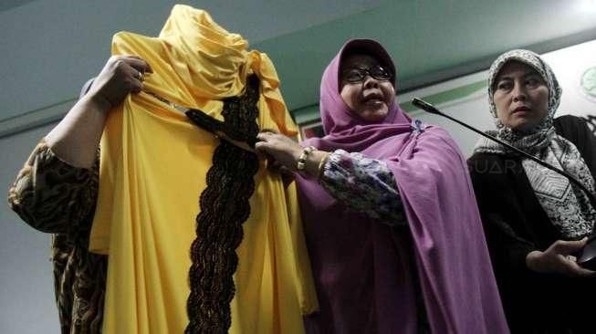 MUI telah memanggil dan meminta jajaran pimipinan televisi nasional meminta maaf langsung kepada umat Islam. 
