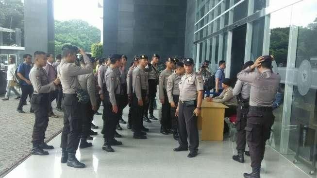 Sidang Perdana Jessica Dijaga Satu Pleton Polisi