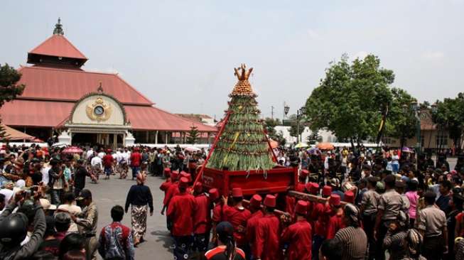 Wajib Tahu, Begini Sejarah Peringatan Pertama Maulid Nabi Muhammad SAW