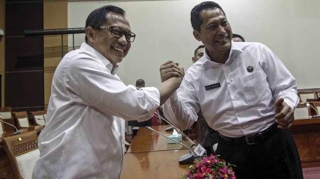 DPR Bacakan Surat Penunjukan Kapolri dari Presiden