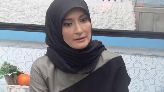 Suami Ditahan KPK, Inneke Koesherawati Curhat Ini di Instagram