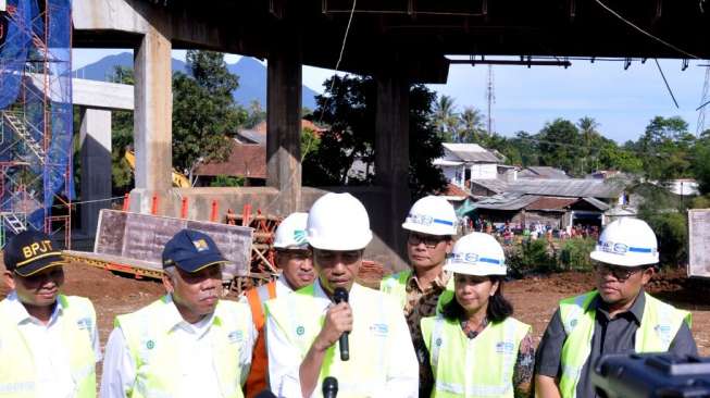 Kesal Banyak Proyek Tol Swasta Mangkrak, Jokowi Ancam Ambil Alih