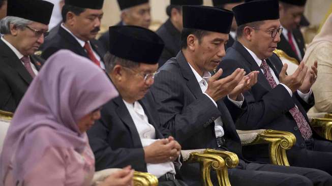 Dalam peringatan tersebut disi oleh uraian hikmah Nuzulul Quran.