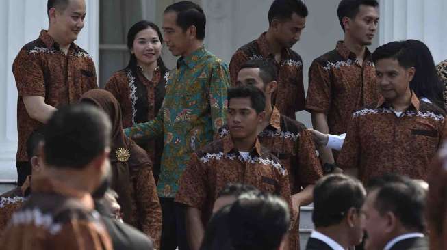 Jokowi Lepas Kontingen Olimpiade