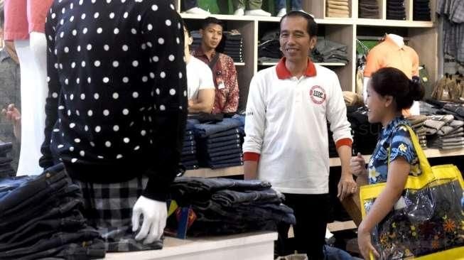 Jokowi Bayar Zakat Maal dan Profesi Rp40 Juta Ke BAZNAS