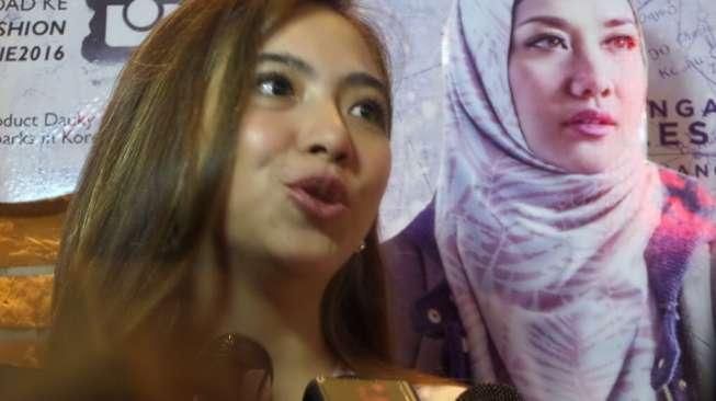 Nadia Vega Tunda Kehamilan karena Doyan "Travelling"